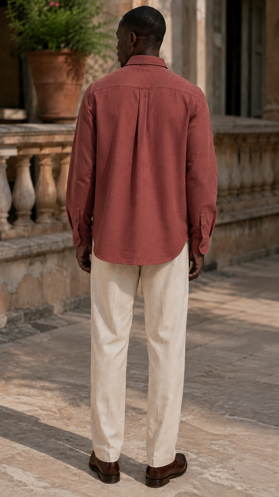 REGULAR FIT COTTON SHIRT WITH POCKETS view 3