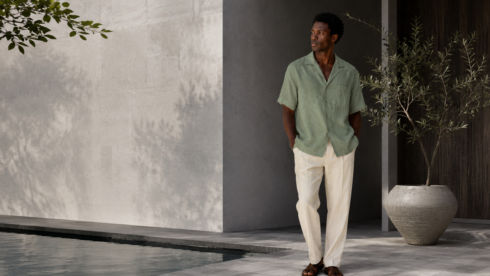 CAMP COLLAR REGULAR FIT HOLIDAY SHIRT